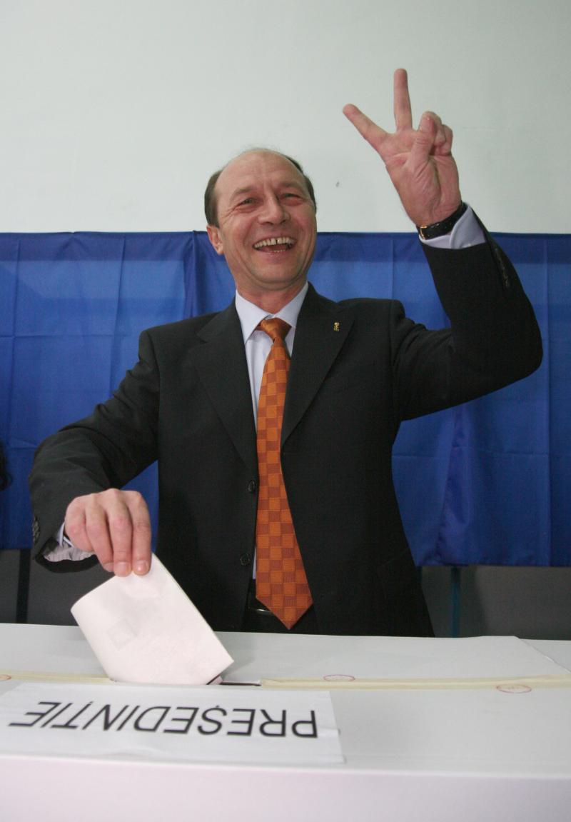 Ce s-a petrecut la celelalte alegeri prezidențiale? Ion Iliescu, 85% dintre voturi în ”Duminica Orbului”