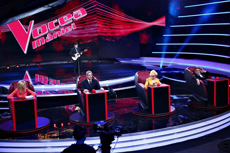 Carmen Tănase, de la actriță la pilot de avioane! Ce s-a întâmplat în ediția a șasea a emisiunii Antitalent, din 24 noiembrie 2019