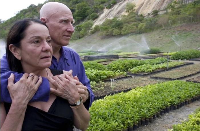 Un fotograf și soția lui au plantat două milioane de copaci pentru a reface de la zero o pădure: "Dacă nu ne vom reîntoarce spiritual la planeta noastră vom fi în primejdie"