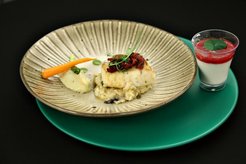 Militarii, eroii noștri, decid soarta celor trei echipe de la Chefi la cuțite! Ce preparate au primit veteranii? „Armata s-a modernizat...”