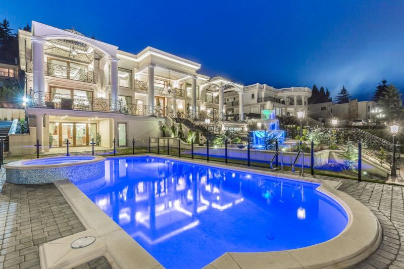 Galerie foto | Prețurile acestor case abia pot fi citite! O viață de om nu ți-ar ajunge să le poți plăti