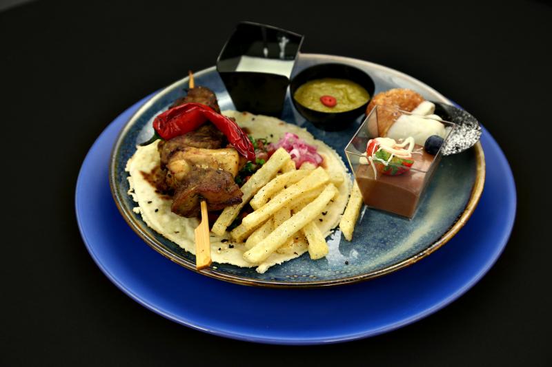 Degustare sexy și fierbinte! Ispitele de la Insula iubirii s-au lăsat cucerite de preparatele primite! „Pe tine te las pentru mai târziu...”