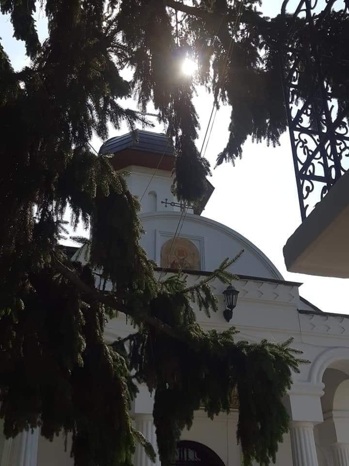 Biserica din Drăgănescu, pictată de Arsenie Boca, este considerată ”Capela Sixtină a Ortodoxiei Românești”