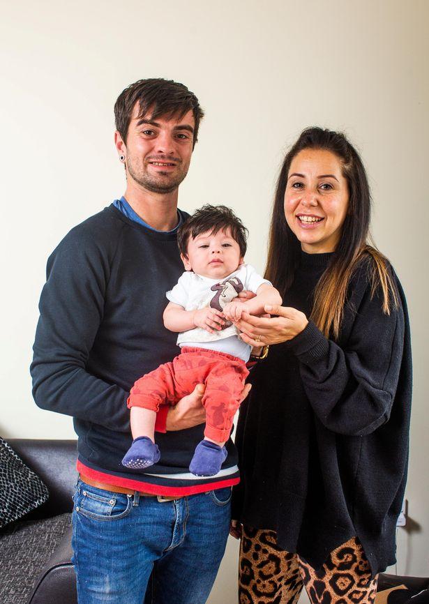 Cazul inedit al unui bebeluș! Când s-a născut avea cinci centimetri de păr negru și gros și a continuat să crească! „Arată la fel ca Mowgli!”