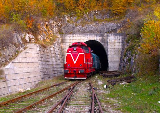 Române, asta este pentru tine! Țara ta are o rută de tren unică în Europa pe care CFR vrea să o prăpădească