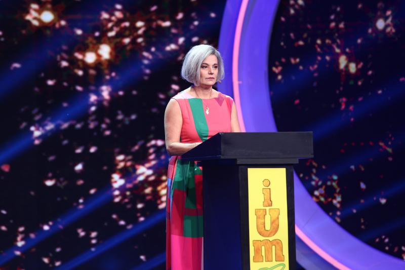 Ediția specială de la iUmor a adus pe scenă cei mai îndreptățiți oameni să-i ia la „roast” pe jurați! Marian Godină, Oana Matache și Andrei Bendeac au fost doar câțiva dintre aceștia