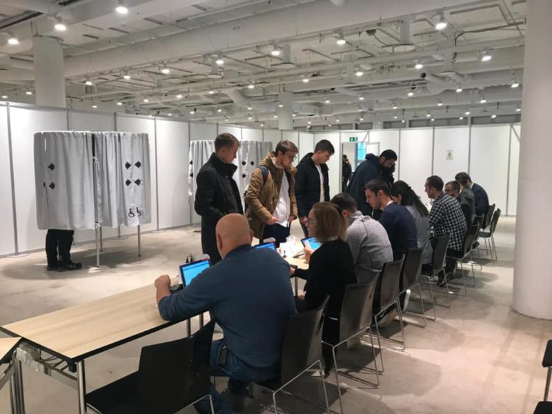 Alegeri prezidențiale 2019. Klaus Iohannis și Viorica Dăncilă intră în turul 2. Aici ai toate REZULTATELE și REACȚIILE în timp real