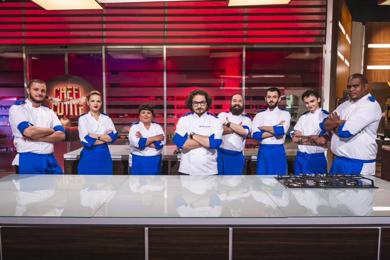 22 de ani de experiență culinară în echipa albastră! Ernesto Dosman este cuțitul de aur al lui chef Dumitrescu: "Nu știu ce o să mă fac la deserturi"