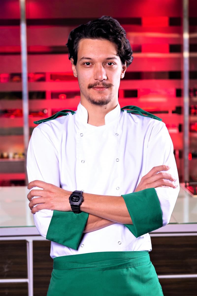 Chef Sorin Bontea conduce echipa verde în sezonul 7. Ei sunt concurenții pe care i-a ales "S-O făcă din nou lată"