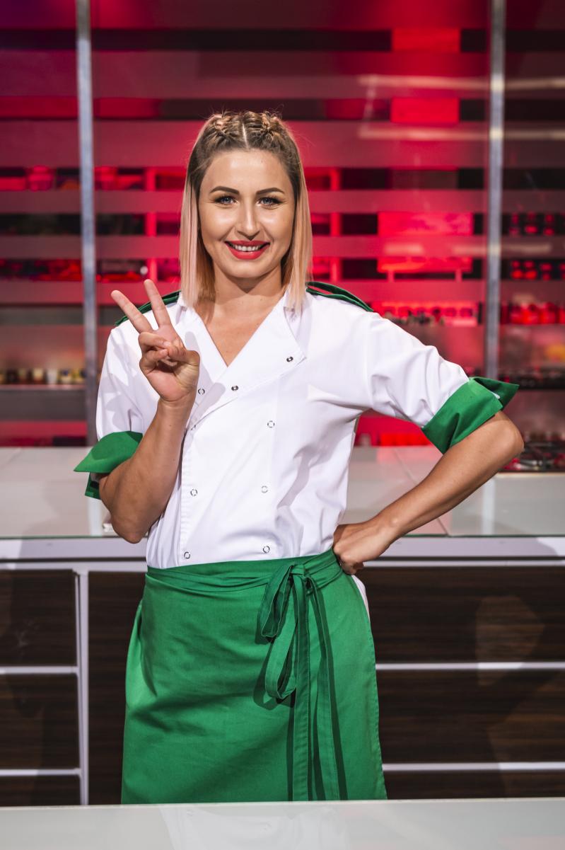 Chef Sorin Bontea conduce echipa verde în sezonul 7. Ei sunt concurenții pe care i-a ales "S-O făcă din nou lată"