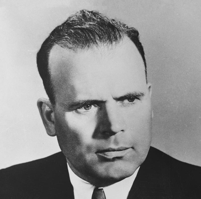 Președinții români cu ghinion în dragoste. Unul dintre ei și-a tras un glonț în cap, iar altul a fost înlocuit cu un jandarm. „Nu făcea baie, pentru că-şi imagina că se va topi ca un săpun”