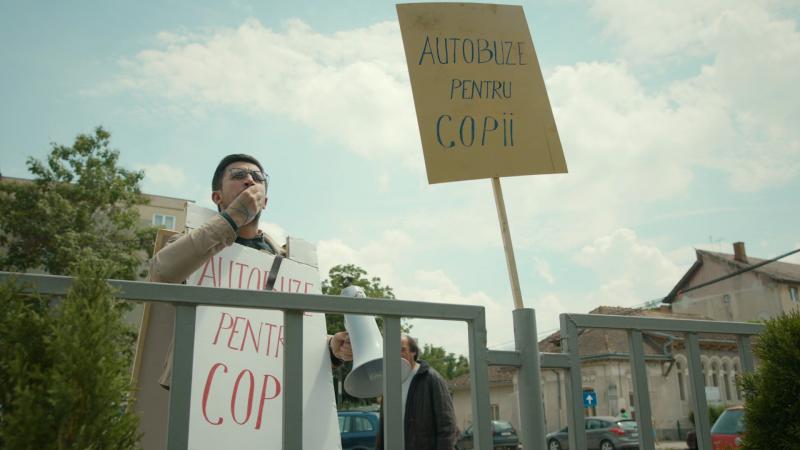 Ce s-a întâmplat în Mangalița episodul 8. Doctorița Emilia se întâlnește cu Felicia, rivala din copilărie,nepotul edilului se desparte de iubita lui și consilierul protestează în fața primăriei