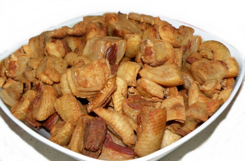 Cum preparăm jumări de porc și ce ingredient se pune în untură pentru un plus de gust!