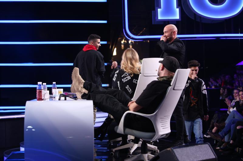 VIDEO: Băieții cu rap-ul s-au întors! Andrei Jitcă și Adrian Constantin au venit să-i ia la roast pe jurați