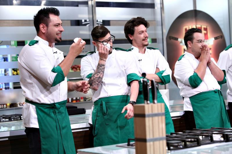 Șervețelele au fost ingredientul principal în semifinala Chefi la cuțite! Trei probe de foc au decis concurenții din finală! Ce s-a întâmplat în ediția din 16 decembrie 2019