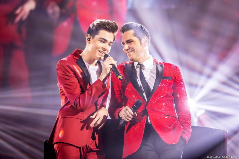 Ștefan Bănică a sărbătorit „majoratul” concertelor de Crăciun! Patru spectacole Sold Out la Sala Palatului