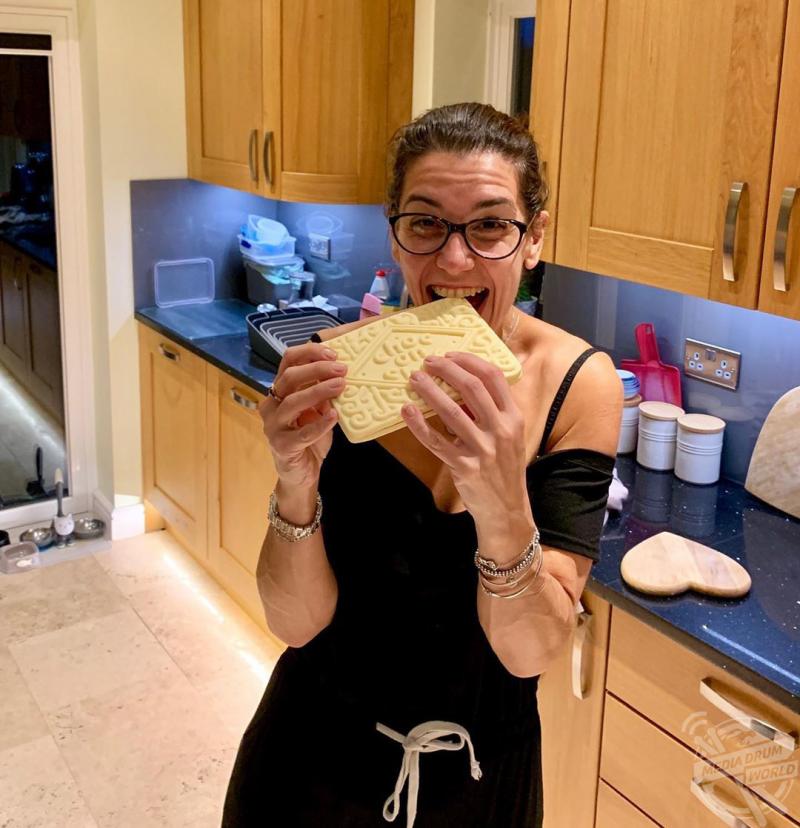 O tânără a slăbit atât de mult încât mama ei n-a mai recunoscut-o. Cum arată femeia după ce a topit 95 de kilograme: ”Mi-a schimbat viața complet!”