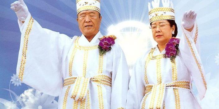 Secta în care trei mii de cupluri din 62 de țări s-au căsătorit în același timp. Aici credința și tradița se îmbină cu traficul de arme