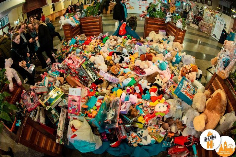Peste 2000 de copii vor avea de Crăciun jucării noi