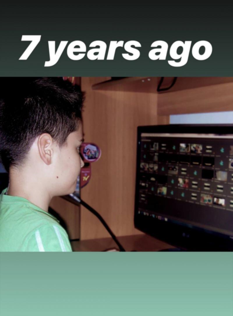 Nu o să-l recunoști! Iată cum arăta Selly în primul său vlog. Vedeta se laudă cu poze de acum 7 ani