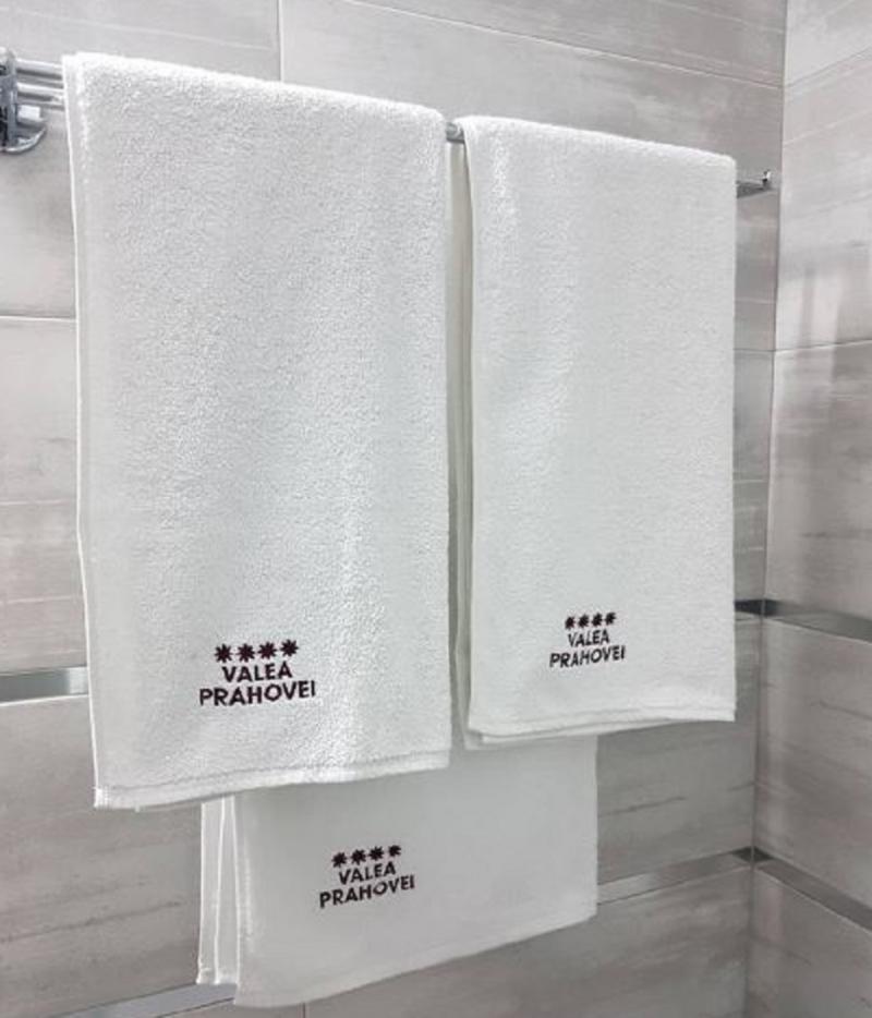 Lenjerii calitative și personalizarea prosoapelor - importanță pentru renumele hotelului