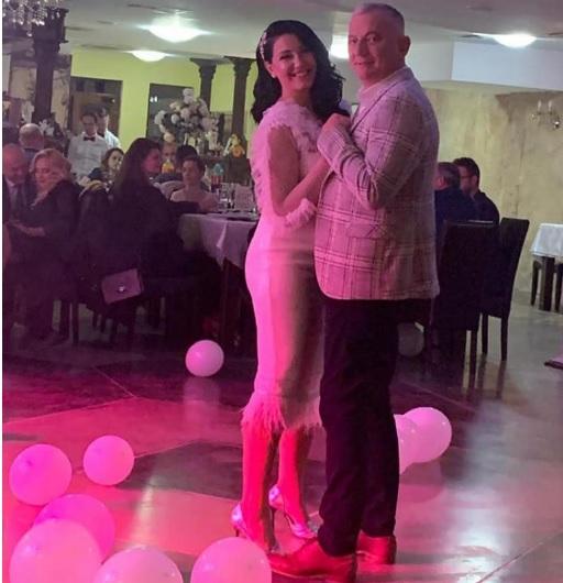 Cum s-a fotografiat Mirela Baniaș de la „Insula Iubirii”, după ce Ionuț Gojman și-a făcut o nouă iubită! Este de nerecunoscut! FOTO