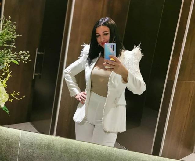 Cum s-a fotografiat Mirela Baniaș de la „Insula Iubirii”, după ce Ionuț Gojman și-a făcut o nouă iubită! Este de nerecunoscut! FOTO