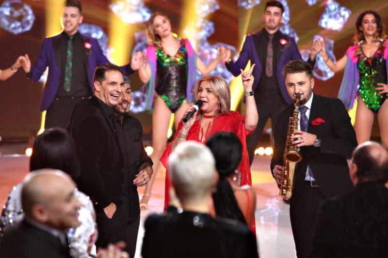 Dan Negru #deMascăDistracția la Revelionul Starurilor 2020