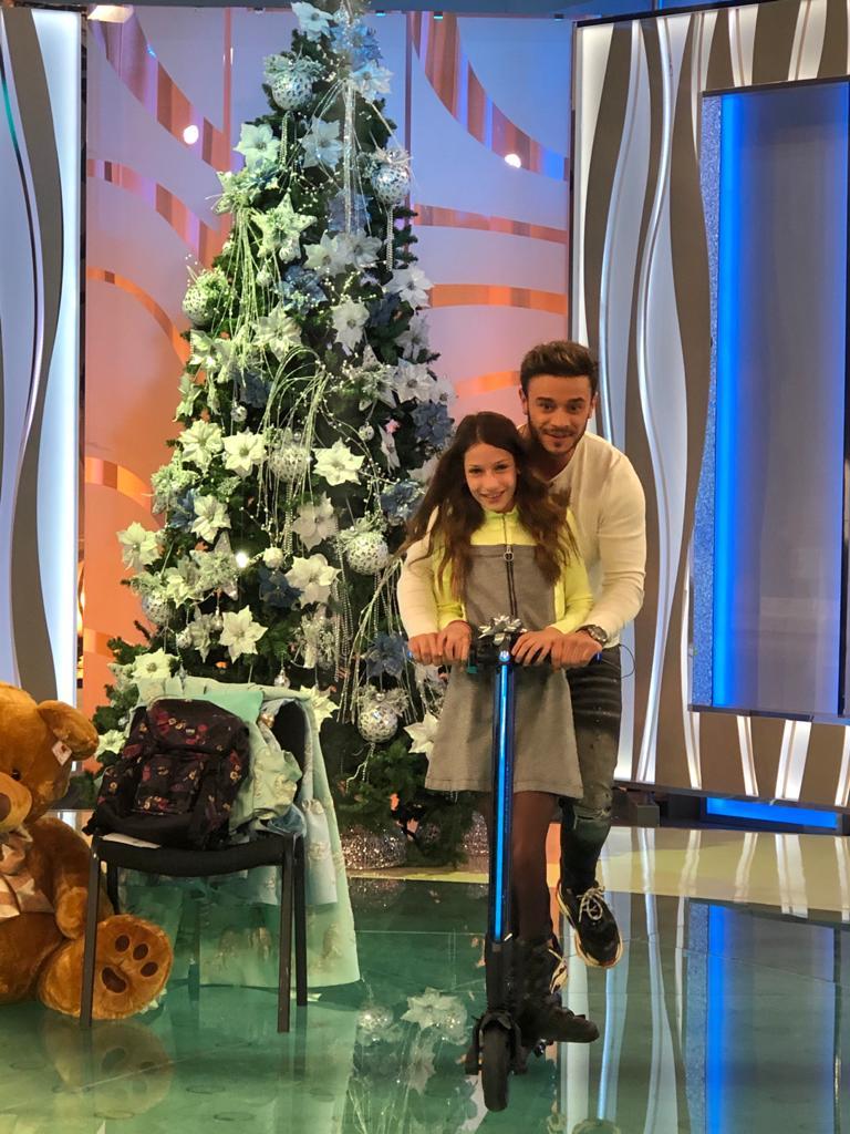 O nouã dorinţã împlinitã în cadrul campaniei „Ajut eu!”.Sandra Stoicescu: „Nicole e o lecţie pentru noi toti!”