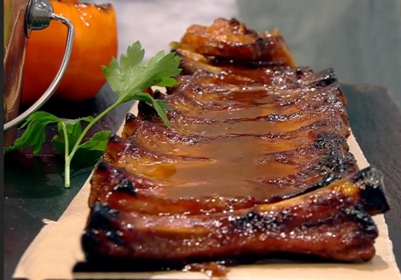 Rețete pentru masa de Crăciun. Top 3 cele mai interesante și gustoase rețete cu coaste de porc