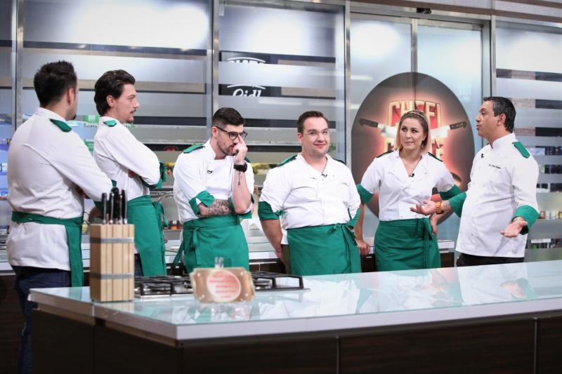 Finala Chefi la cuțite e aproape! Concurenții dau ultima bătălie în bucătărie! Cine merge mai departe