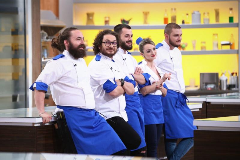Finala Chefi la cuțite e aproape! Concurenții dau ultima bătălie în bucătărie! Cine merge mai departe