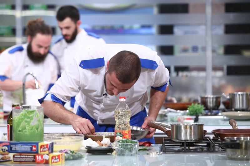 Ce s-a întâmplat în penultimul battle din sezonul cu numărul șapte „Chefi la cuțite”. Emoții, lacrimi, preparate mult prea bune și o despărțire dureroasă