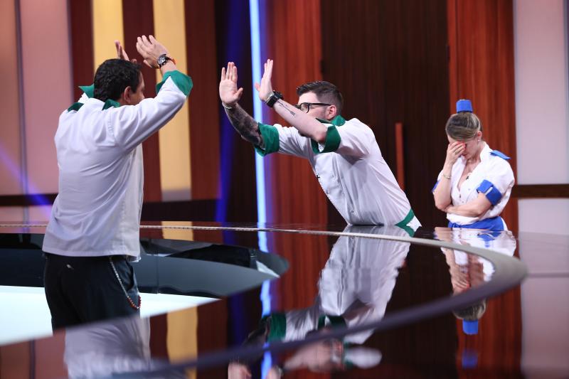 Ce s-a întâmplat în penultimul battle din sezonul cu numărul șapte „Chefi la cuțite”. Emoții, lacrimi, preparate mult prea bune și o despărțire dureroasă