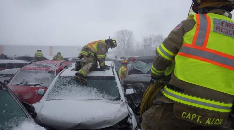Accident apocaliptic pe autostradă! Autoritățile sunt în stare de șoc: 131 de mașini distruse, iar bilanțul victimelor este devastator. Imagini aproape ireale