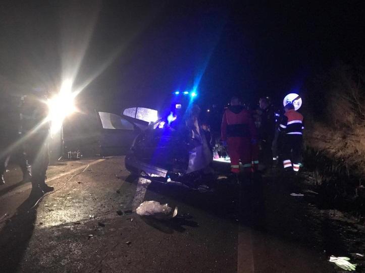 Accident ȘOCANT! Două persoane au murit și trei au fost rănite la Sibiu (FOTO)