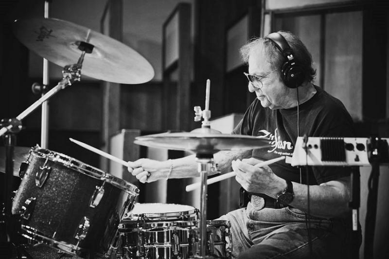 A murit o legendă a muzicii. Anunțul tulburător apărut pe Facebook: „A fost unul dintre cei mai mari muzicieni”