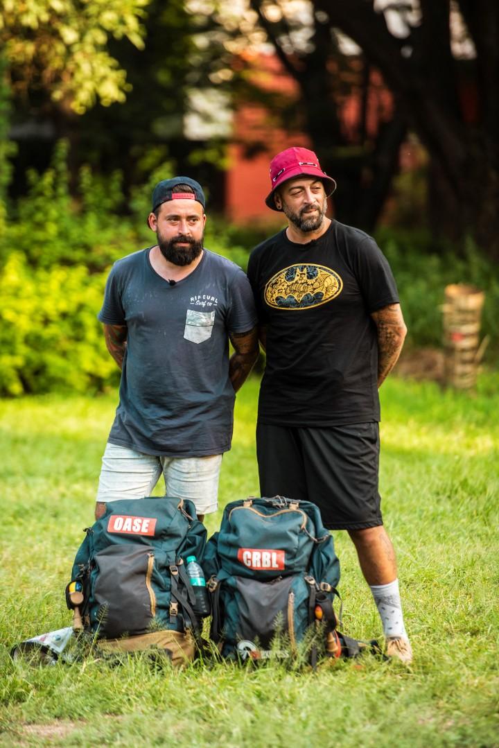 Marți seară, pe Antena 1: CRBL și Oase, salvați de elefantul verde la Asia Express