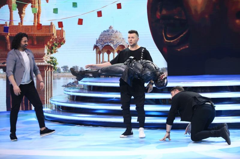 Vedeta din spatele măștii Venom a stat trei ore fără să vadă și să audă: “A trebuit să-i turnăm pe cap și corp o substanță foarte fierbinte”