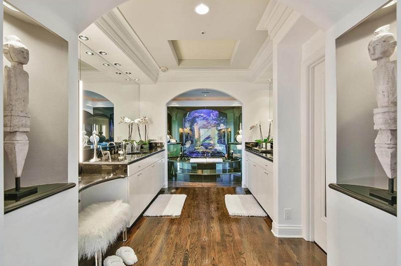 Casă de vânzare! Lars Ulrich, co-fondatorul Metallica își vinde casa pentru o sumă fabuloasă. Cât costă să trăiești ca o legendă a rock-ului?  FOTO