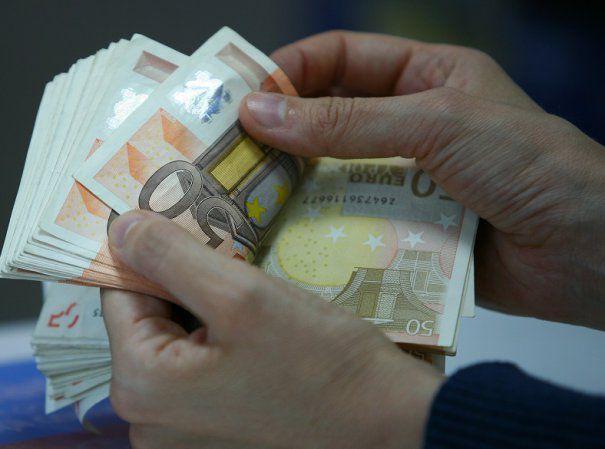 Locuri de muncă pentru români! Salarii de mii de euro pentru cei interesați! Ce trebuie să faci