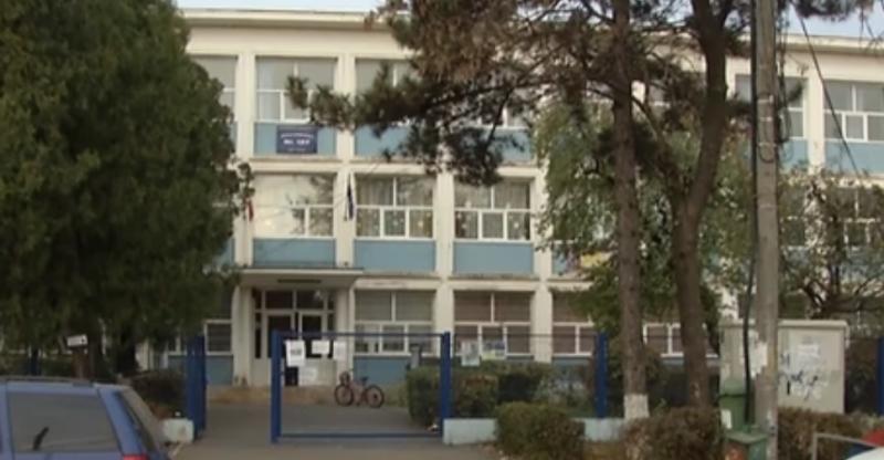 Scandal la o școală din Bistrița! Un profesor a fost condamnat la patru ani de închisoare pentru faptele sale!