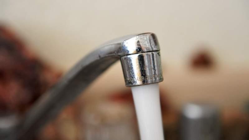 De ce apa plată e de 300 de ori mai scumpă decât cea de la robinet - Ziua Mondială a Apei