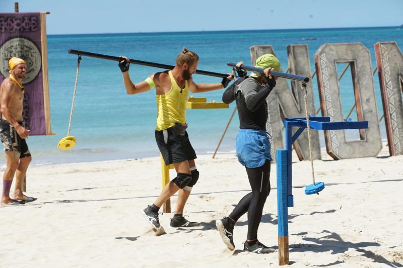 ,,Cobilița cu discuri'', cel de-al doilea joc de nominalizare. Mircea Zamfir a ieșit pe ultimul loc: ,,Am avut două ezitări importante, am ratat jocul, asta a fost!''