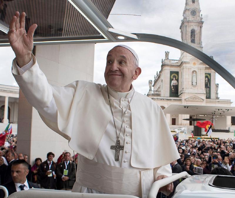 Noi detalii despre vizita lui Papa Francisc în România: Bilete gratuite în parohii