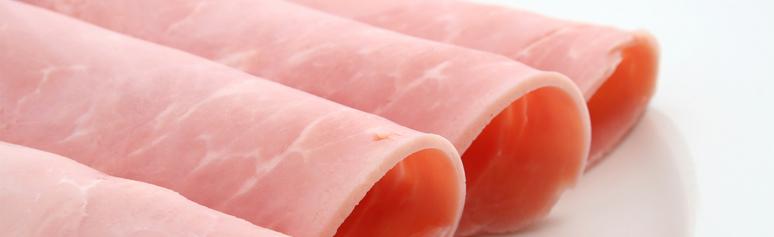 Consumi acest tip de mezel? Bagi în corp o adevărată otravă, fără să îți dai seama! Ce conține produsul