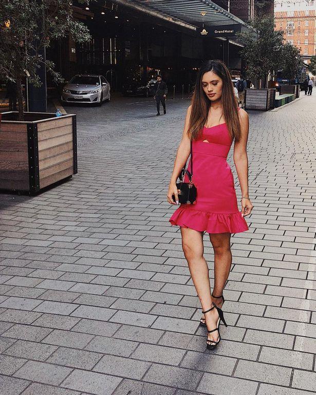 O tânără a slăbit aproape 60 de kilograme, în mai puțin de un an! Cât de sexy e acum