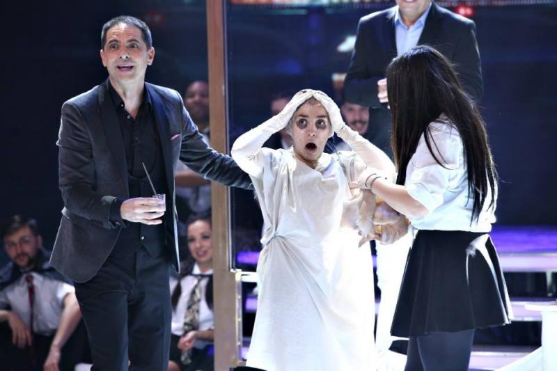 Ce se întâmplă în cabina de machiaj de la „Scena misterelor”! „Pentru masca Dobby e nevoie de două luni de muncă și costă până la 20.000 de dolari”