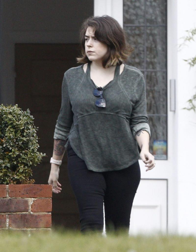 Fiica celebrilor Tom Cruise și Nicole Kidman trăiește ca o anonimă în Marea Britanie. A renuntat la tot pentru religie si soț!