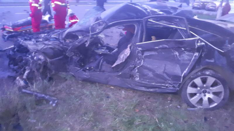 Accident fatal la Târgu-Mureș! Două persoane au murit după ce o autoutilitară și un autoturism s-au ciocnit într-un sens giratoriu